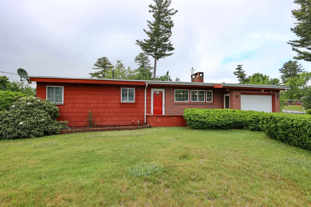 5 Parenteau Street Manchester NH 03103