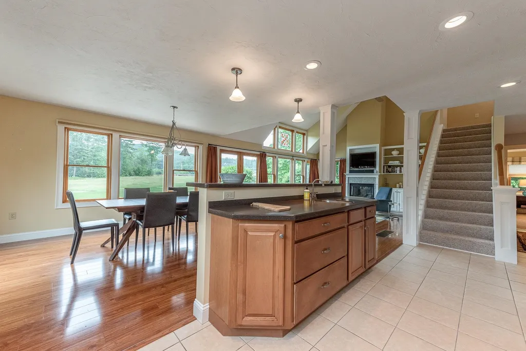 44 Edgewater Lane Thornton NH 03285