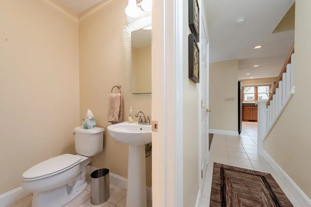 44 Edgewater Lane Thornton NH 03285