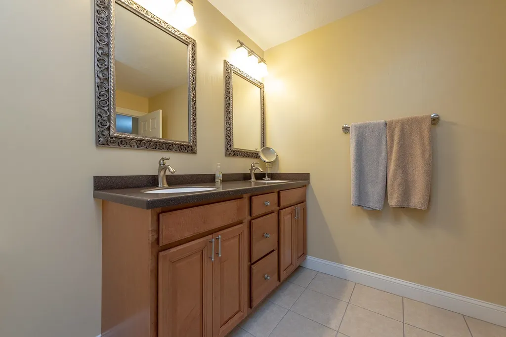 44 Edgewater Lane Thornton NH 03285