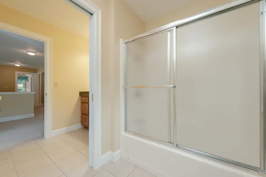 44 Edgewater Lane Thornton NH 03285