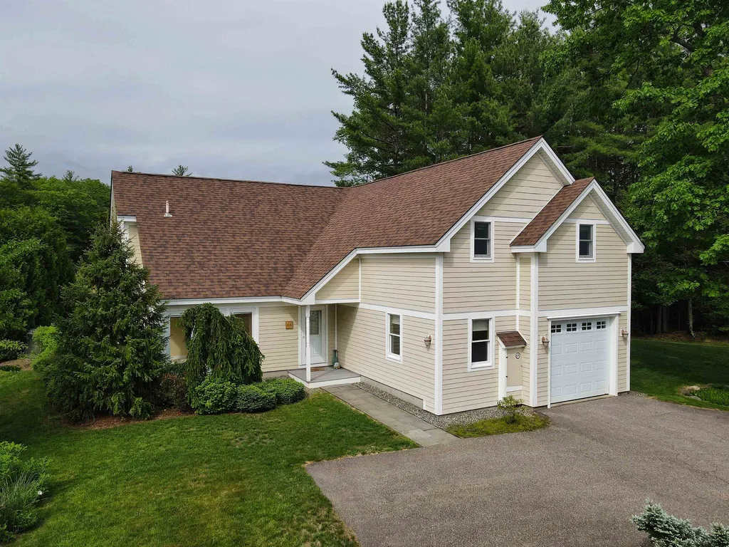 44 Edgewater Lane Thornton NH 03285