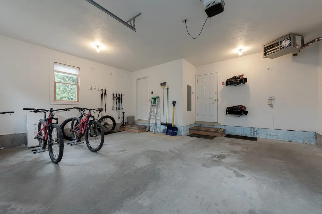 44 Edgewater Lane Thornton NH 03285