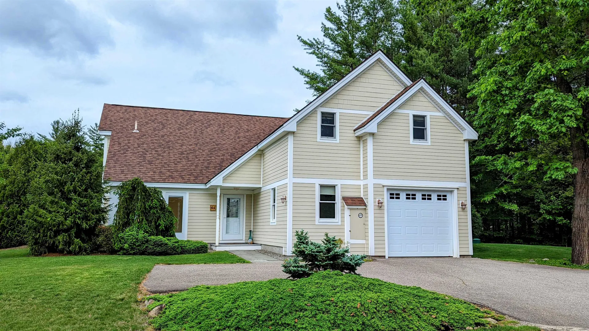 44 Edgewater Lane Thornton NH 03285