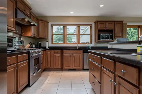 44 Edgewater Lane Thornton NH 03285