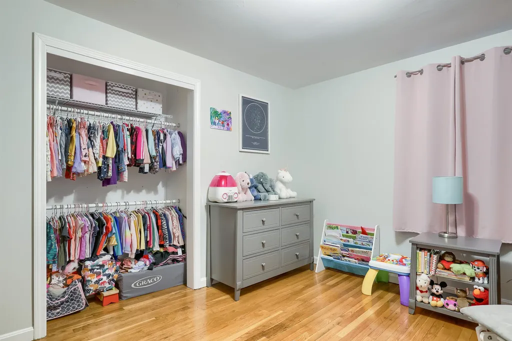17 Mitchell Street Merrimack NH 03054