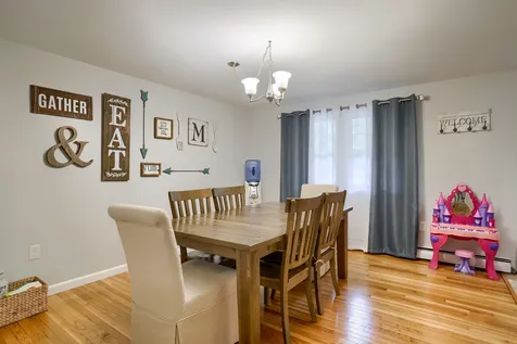 17 Mitchell Street Merrimack NH 03054