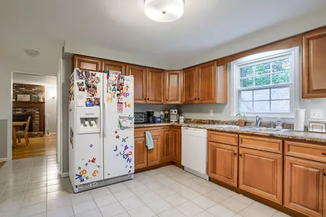 17 Mitchell Street Merrimack NH 03054