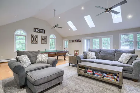 17 Mitchell Street Merrimack NH 03054
