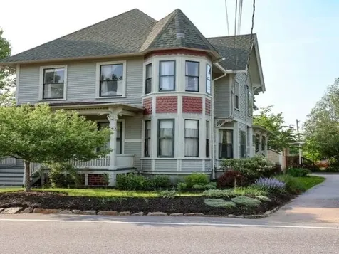 6 Pleasant Street Goffstown NH 03045