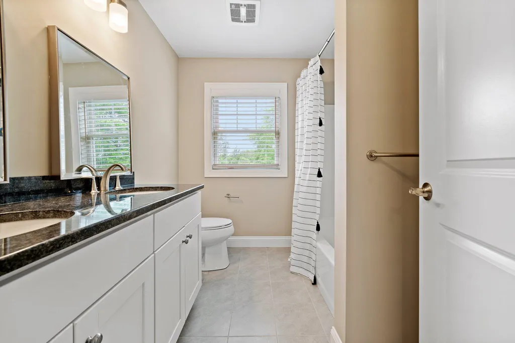 9 Chadwick Circle Windham NH 03087