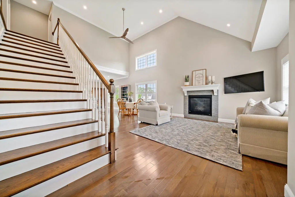 9 Chadwick Circle Windham NH 03087
