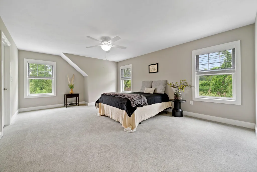9 Chadwick Circle Windham NH 03087