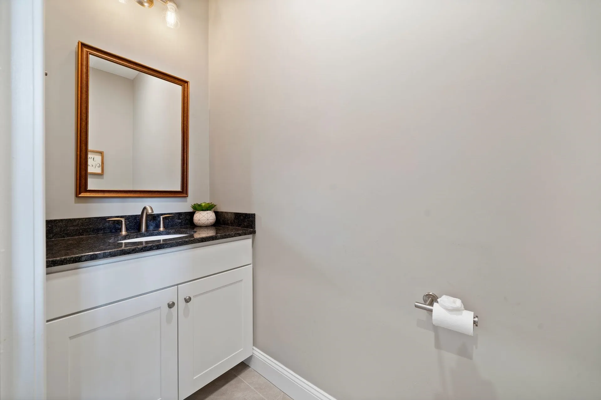 9 Chadwick Circle Windham NH 03087