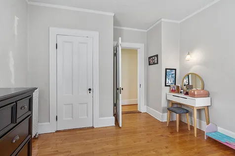 322 Mcgregor Street Manchester NH 03102