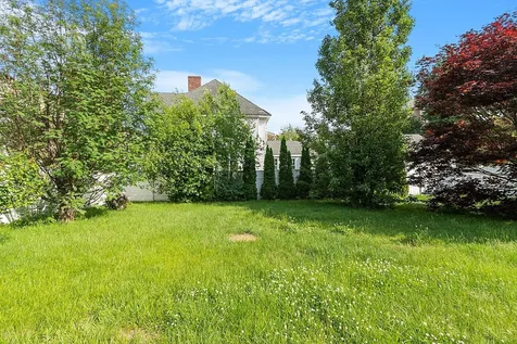 322 Mcgregor Street Manchester NH 03102