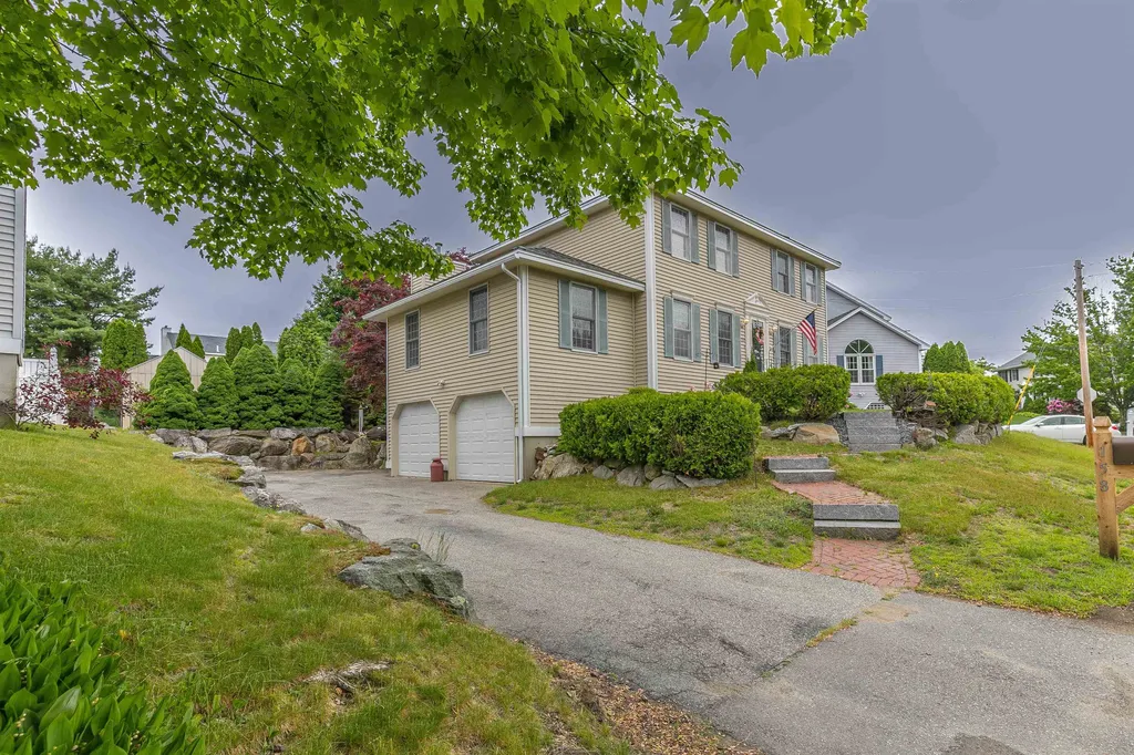 158 Aaron Drive Manchester NH 03109