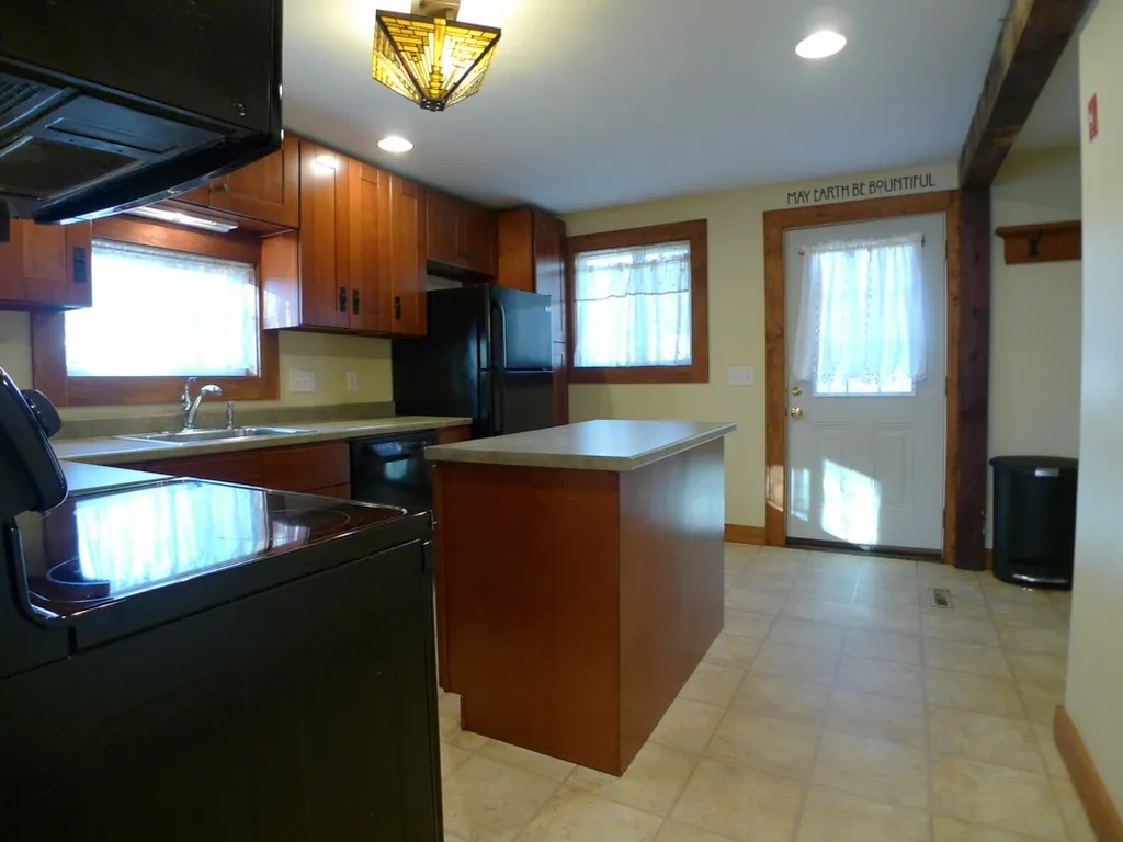 12 River Road Brentwood NH 03833