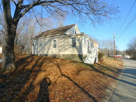 12 River Road Brentwood NH 03833