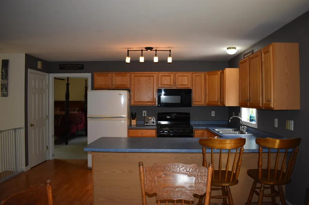 37 Danyow Drive Middlebury VT 05753