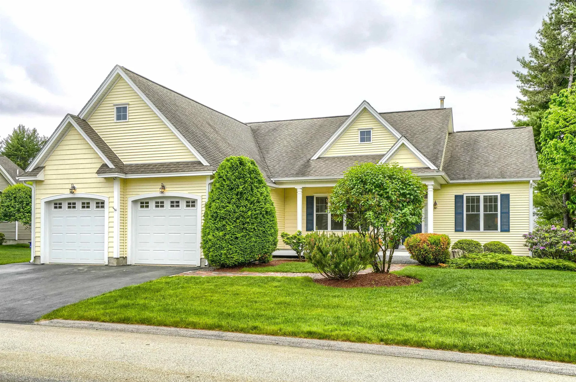5 Summerfield Way Amherst NH 03031