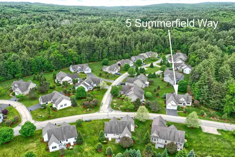5 Summerfield Way Amherst NH 03031