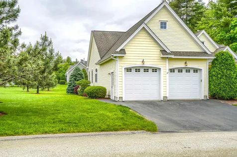 5 Summerfield Way Amherst NH 03031