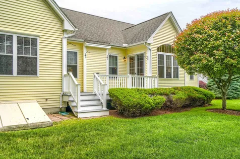5 Summerfield Way Amherst NH 03031