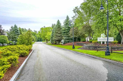 5 Summerfield Way Amherst NH 03031