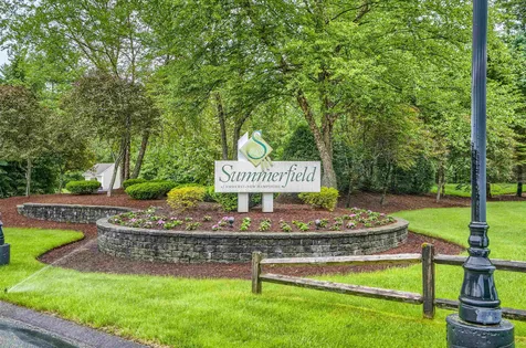 5 Summerfield Way Amherst NH 03031