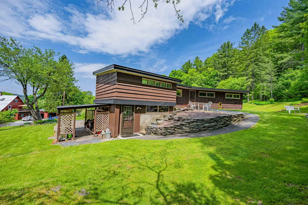 122 Winter Street Northfield VT 05663
