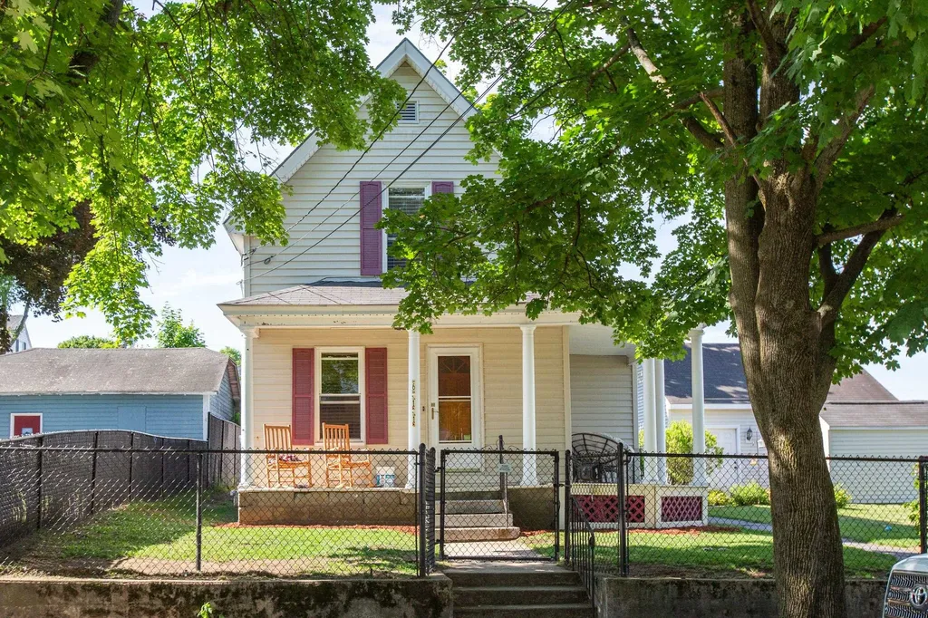 611 Howe Street Manchester NH 03103