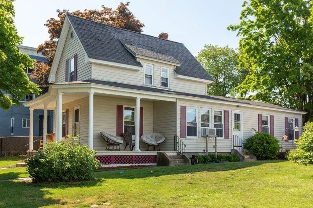 611 Howe Street Manchester NH 03103