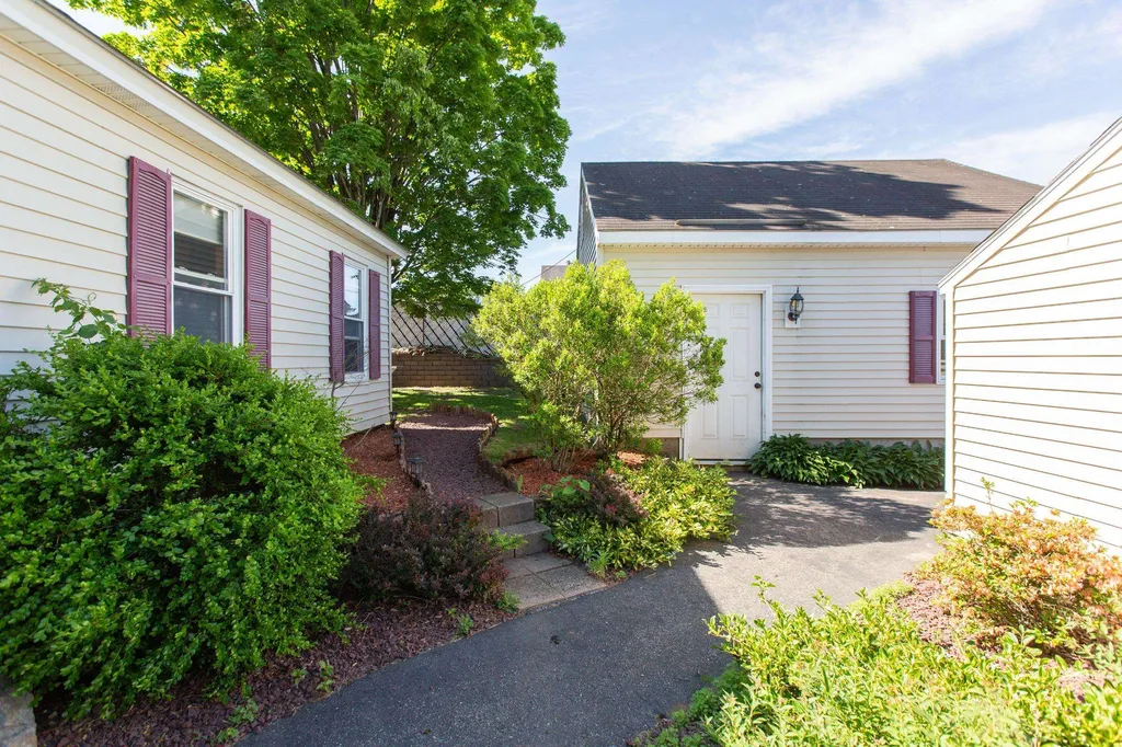 611 Howe Street Manchester NH 03103
