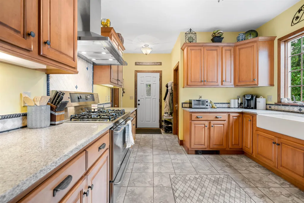 540 River Road Manchester NH 03104