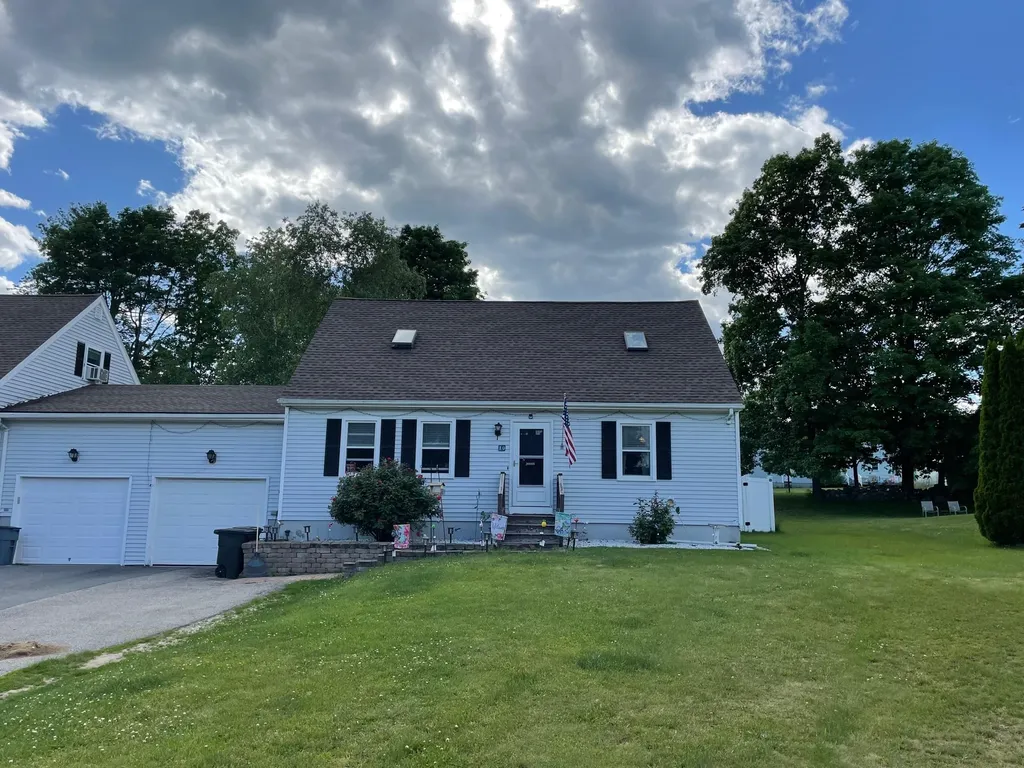 10 Maple Ridge Road Seabrook NH 03874