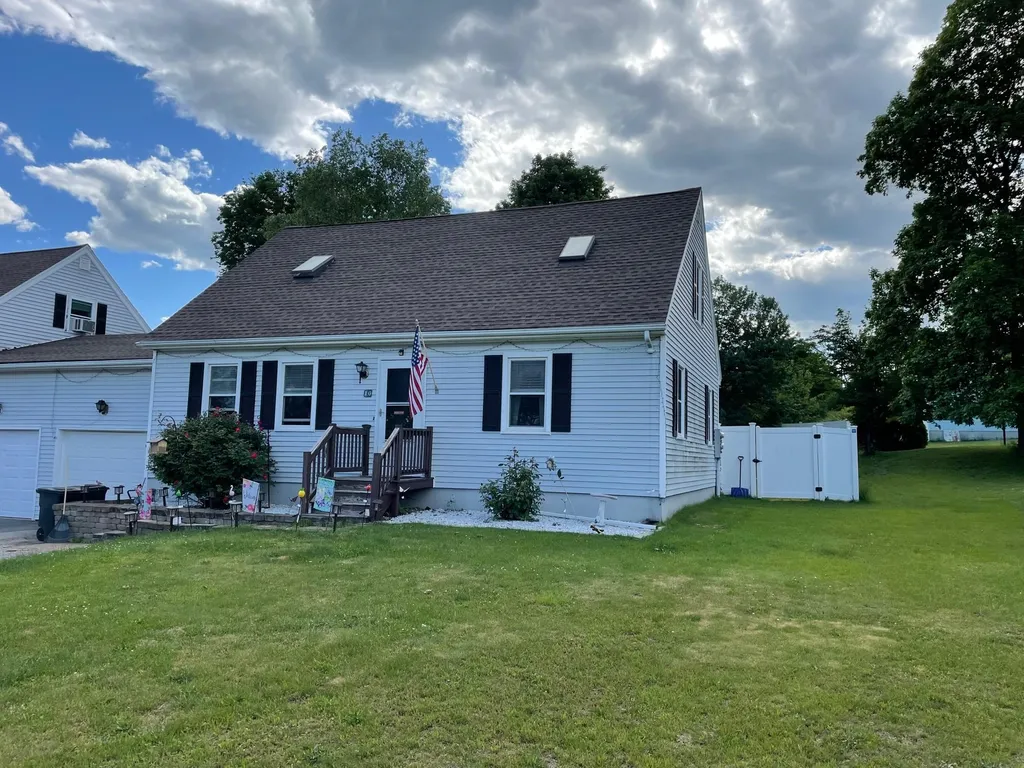 10 Maple Ridge Road Seabrook NH 03874