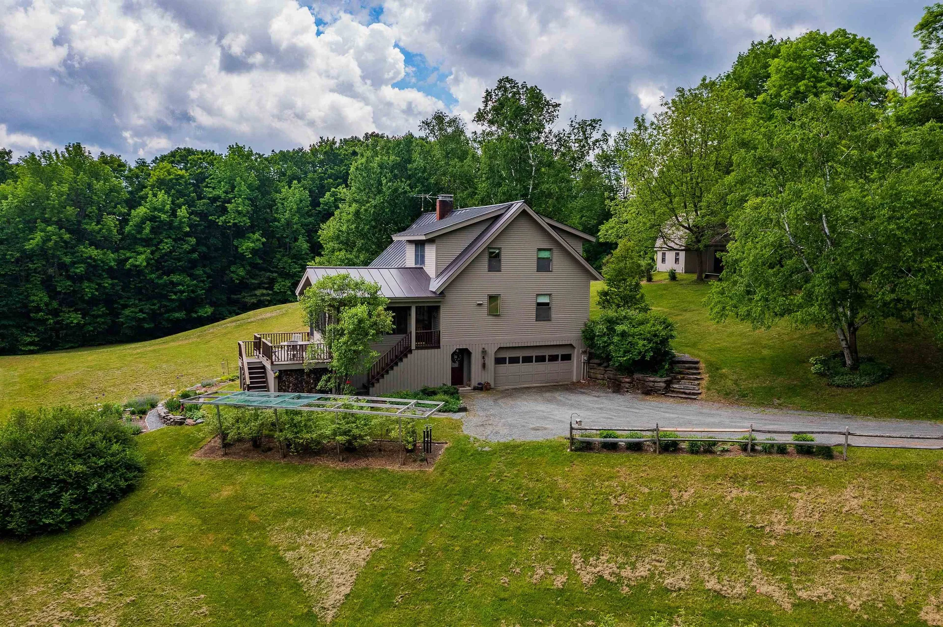 48 Tower Road Barnard VT 05031