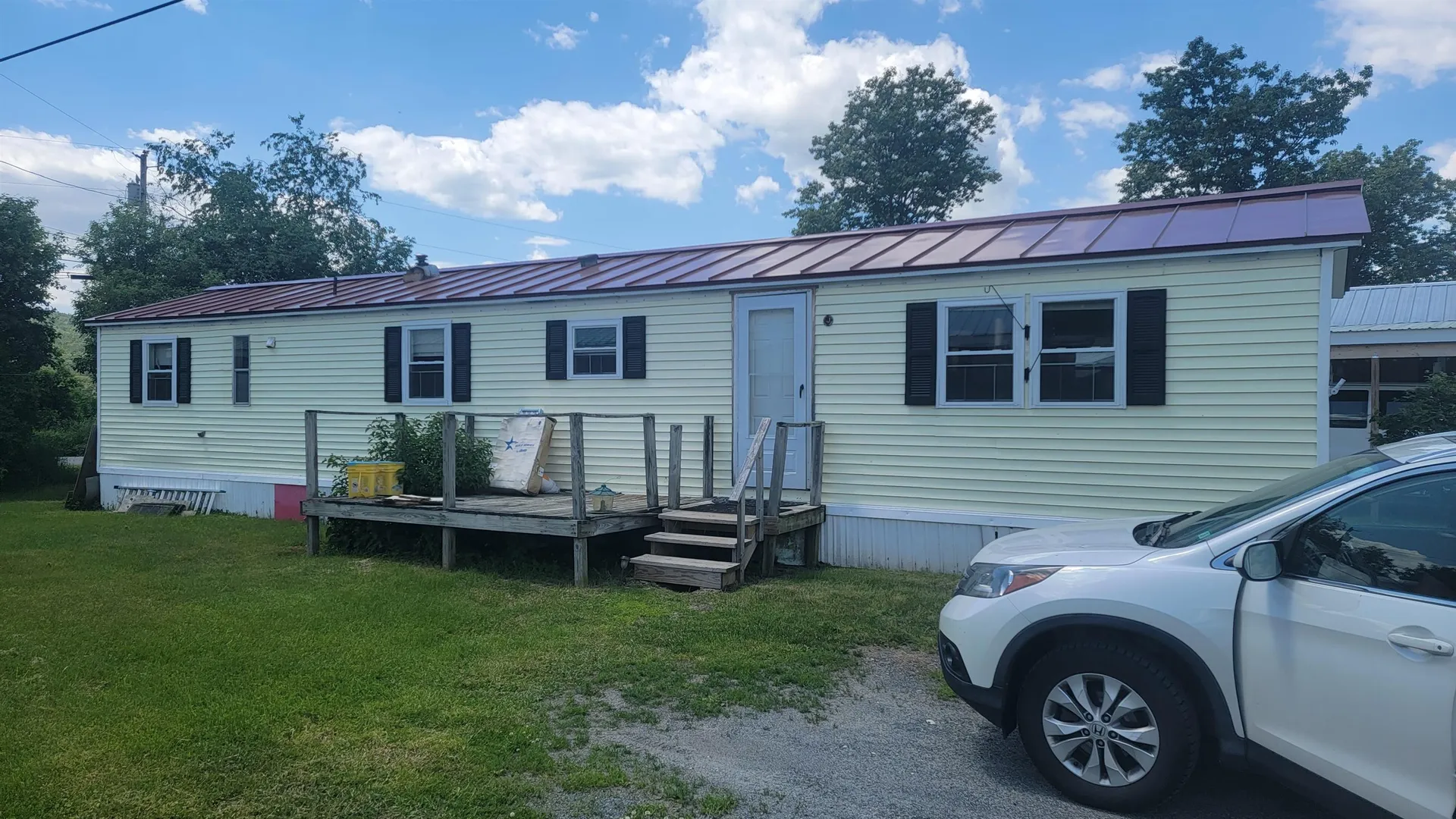 15 Upham Place Claremont NH 03743