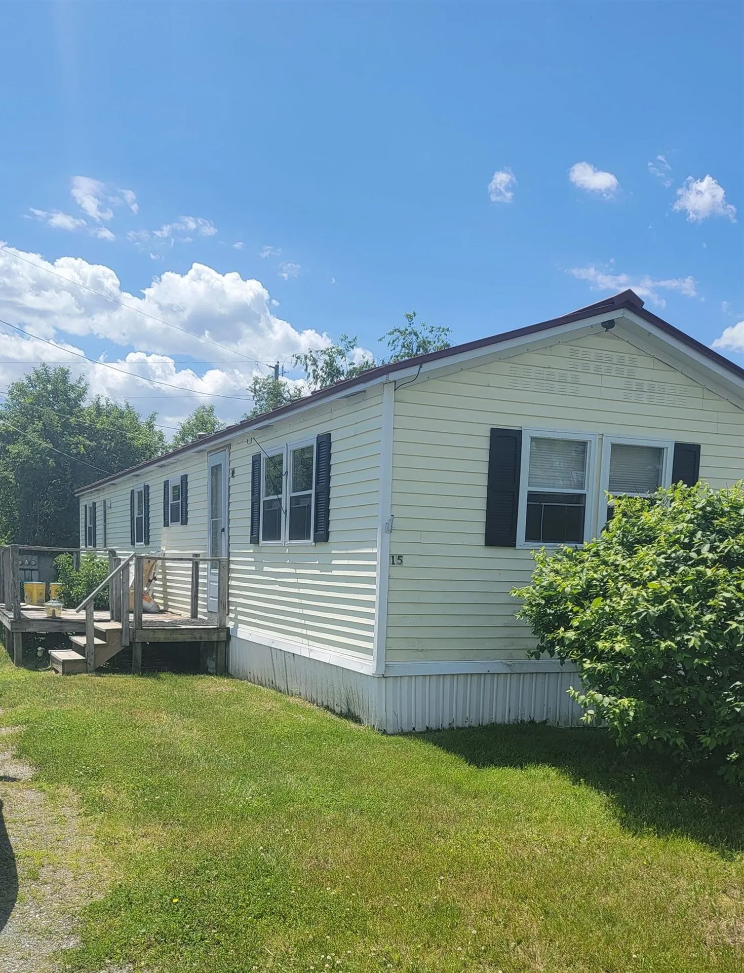 15 Upham Place Claremont NH 03743