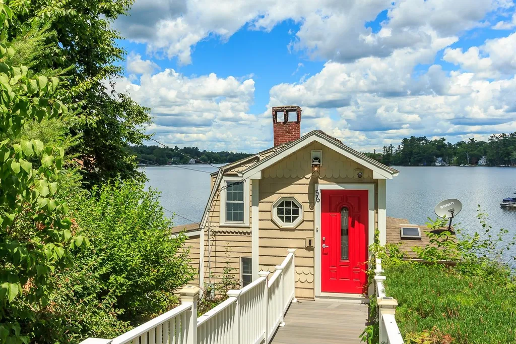 56 South Shore Road Salem NH 03079