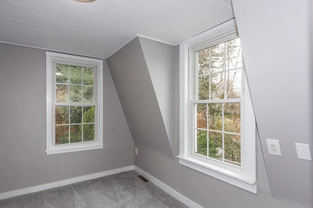 56 South Shore Road Salem NH 03079