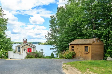 56 South Shore Road Salem NH 03079