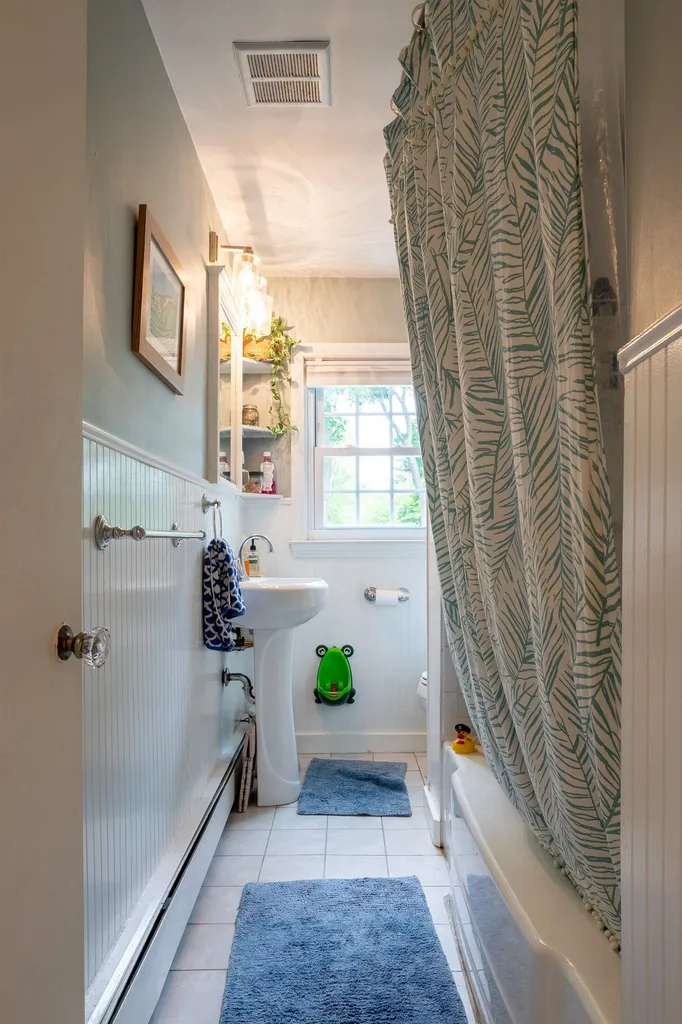 5 Cogger Street Hampton NH 03842