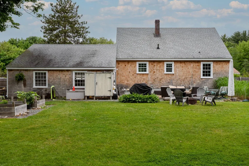 5 Cogger Street Hampton NH 03842