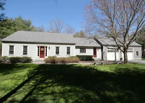 287 Middle Road Tuftonboro NH 03816