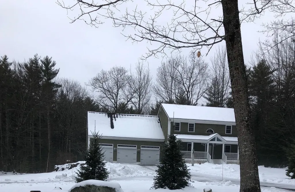 31 Orchards Road Wolfeboro NH 03894
