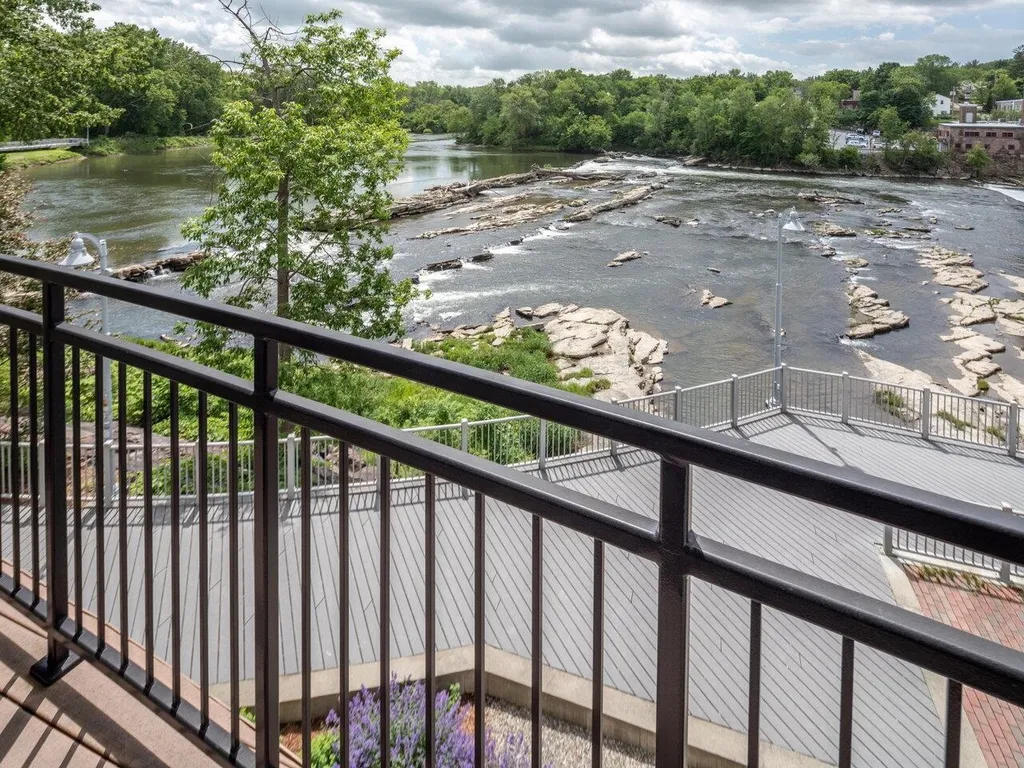 60 Winooski Falls Way Winooski VT 05404
