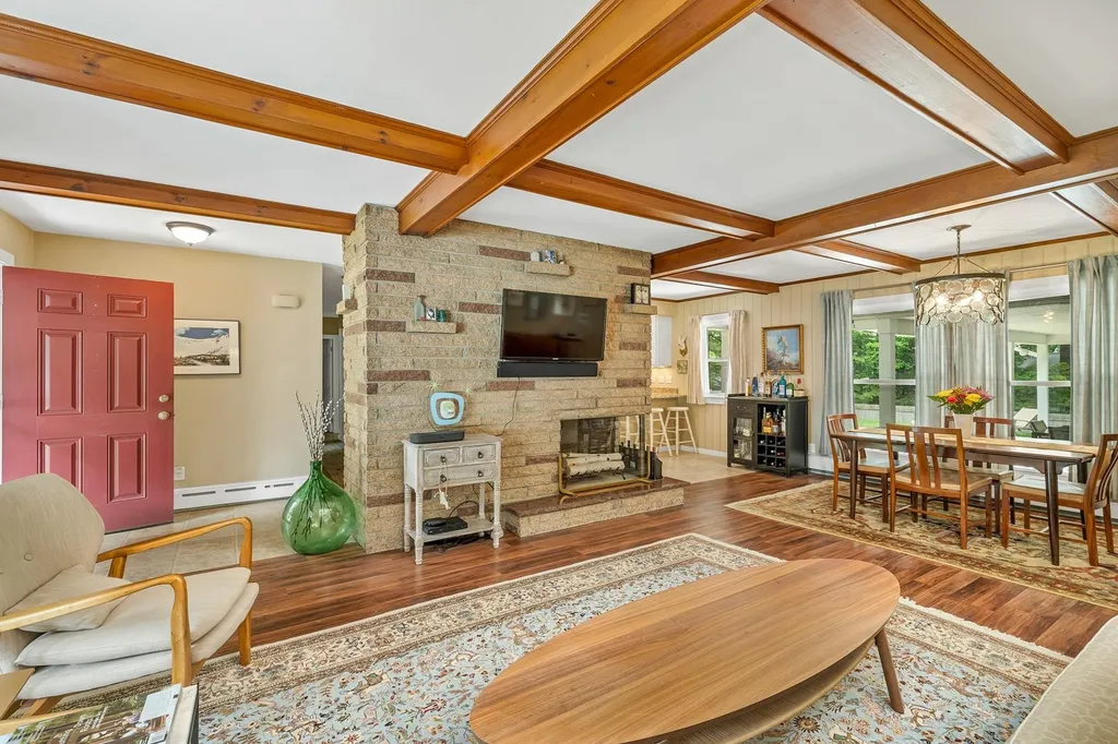 252 Holman Street Laconia NH 03246