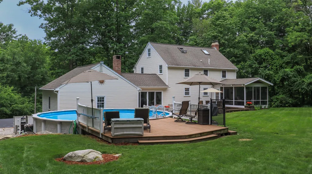 40 Naticook Road Merrimack NH 03054